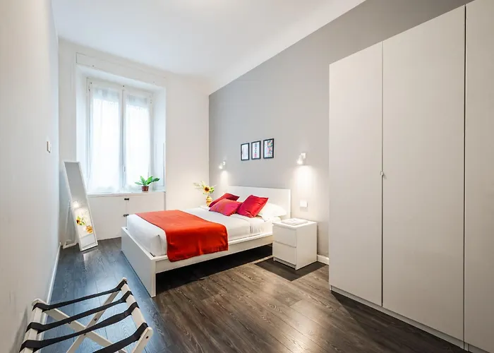 The Bau-haus - Station Area